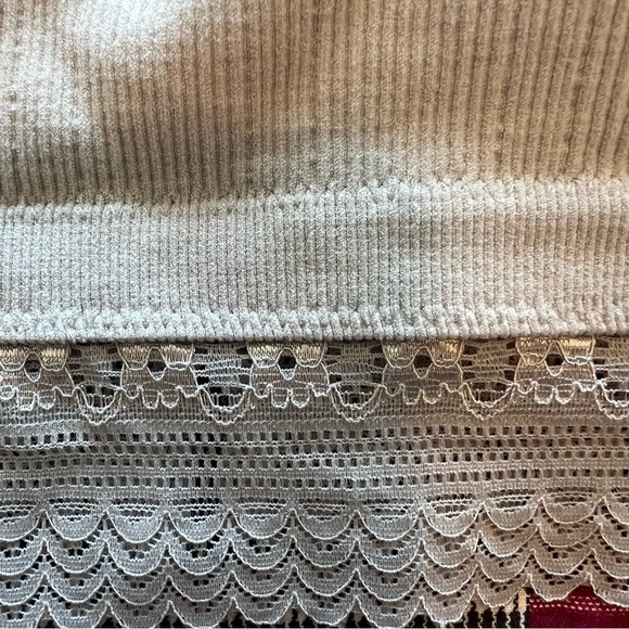 Fornia WOMEN'S CAGED BACK HIGH NECK CROCHET BRALETTE TANK TOP size S/M - Picture 11 of 11